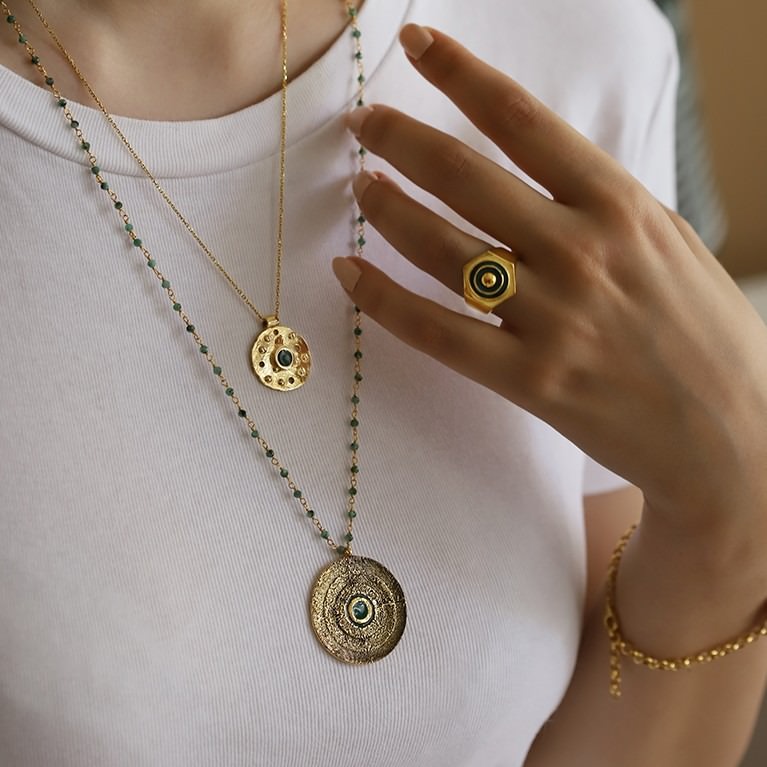Orbis Necklace - Eye (Lapis Chain)