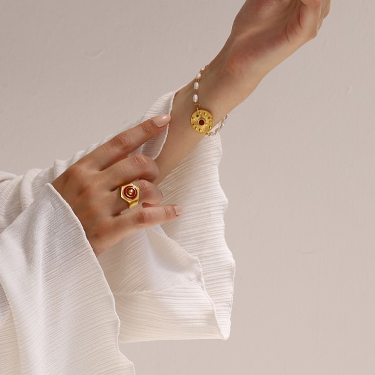 Orbis Enamel Ring - Eye (Coral)
