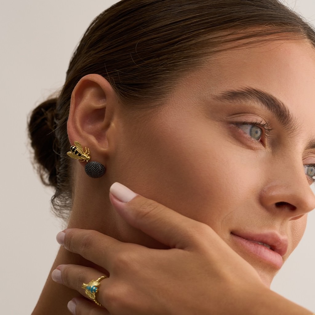 Bee Earring - Small Gold / Black