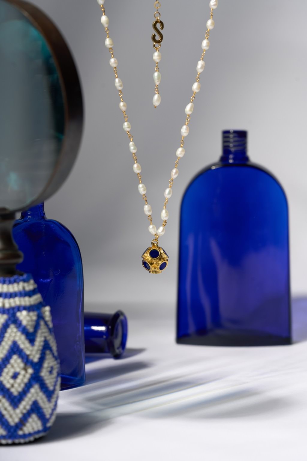 Orbis Pearl Necklace - Cahide (Navy Blue) Medium Ball