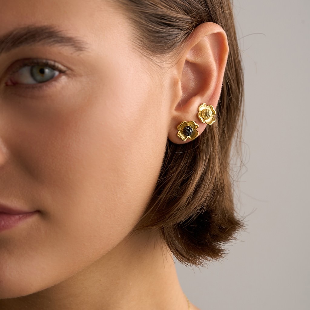 Flower Earring - Small - Gold / Black