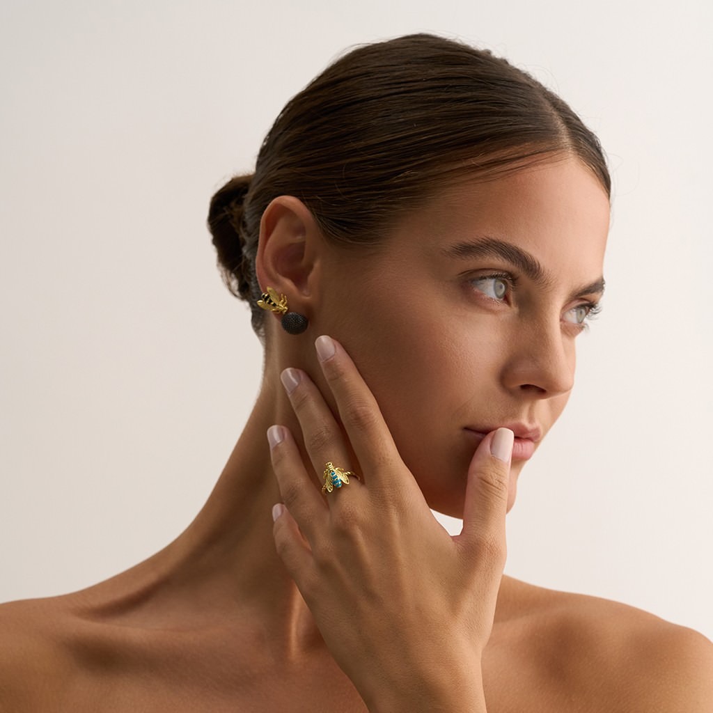 Pollen Earring - Black