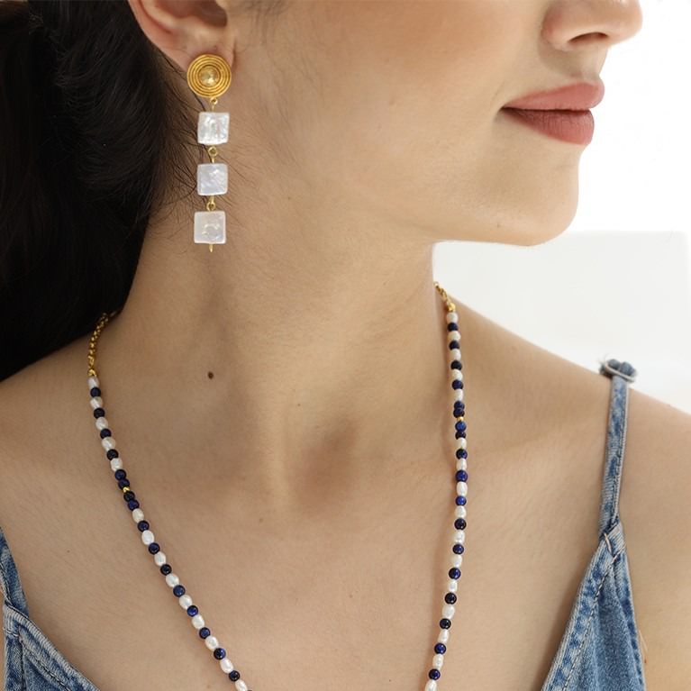 Orbis Earring - Eye (Triple Pearl)