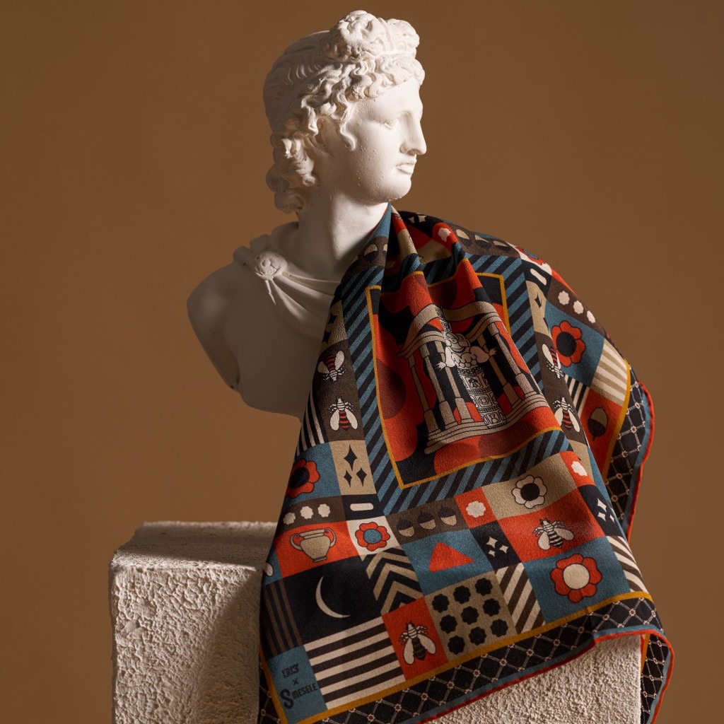 Artemis of Ephesus Shawl Silk - (Medium)