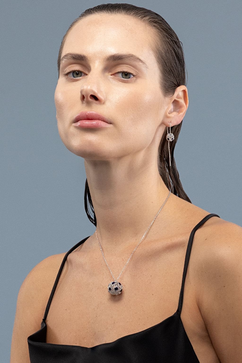 Cosmo Necklace - Medium