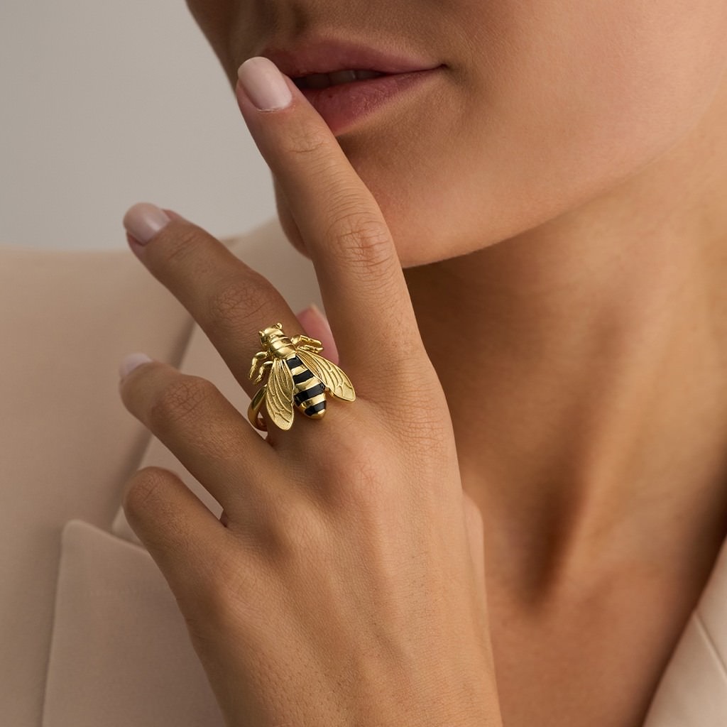 Single Bee Ring - Black