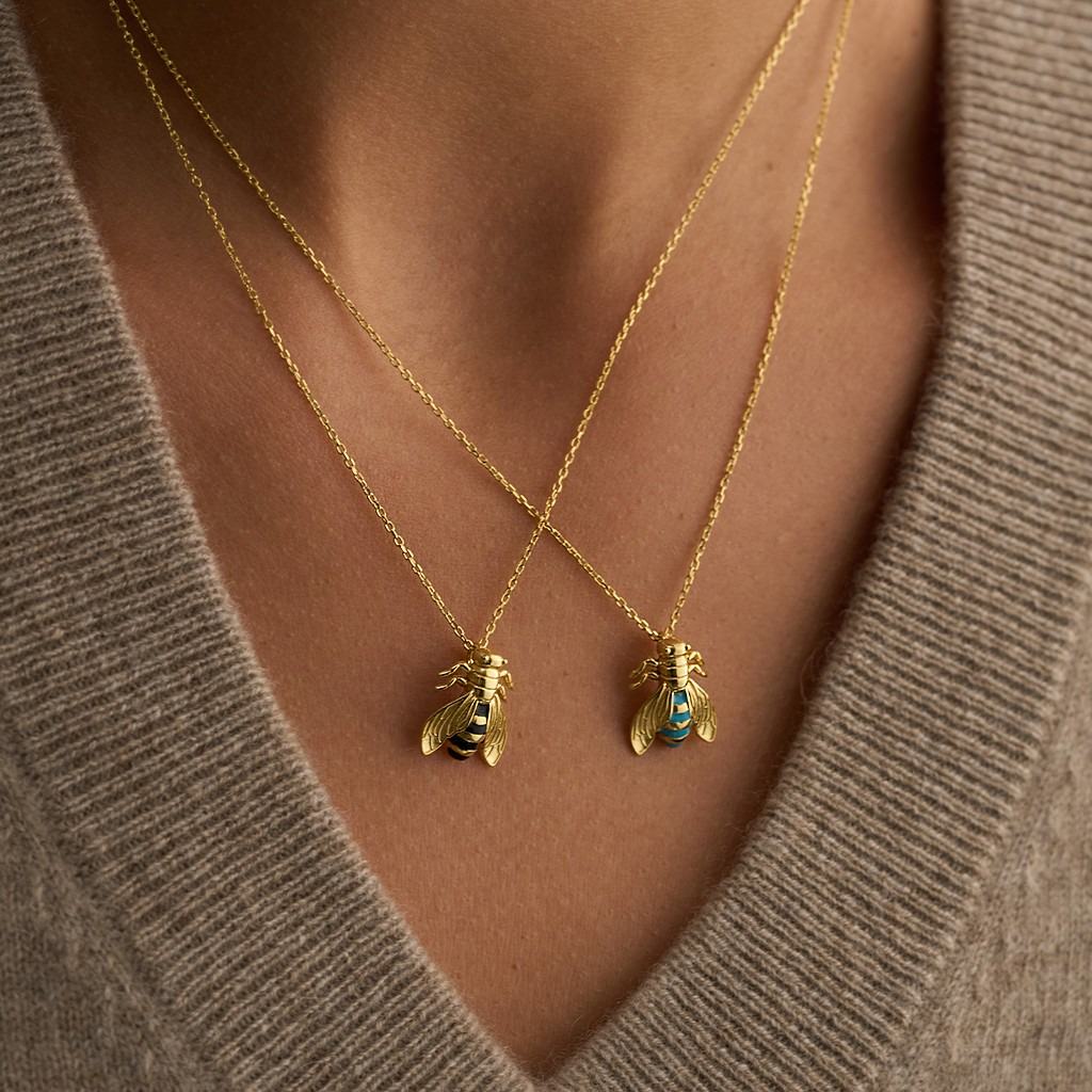 Single Bee Necklace with Turquois Enamel - Medium