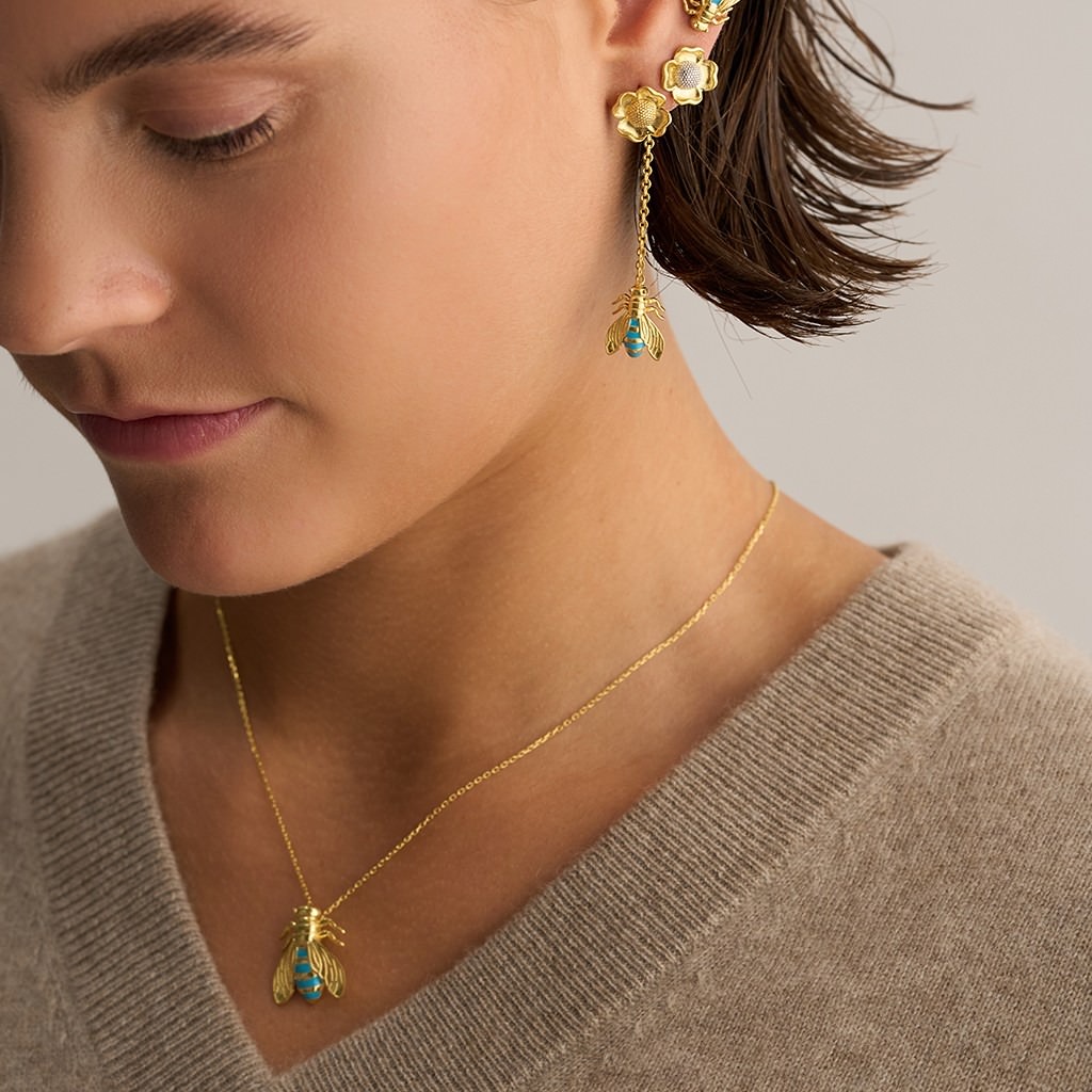 Single Bee Necklace with Turquois Enamel - Medium