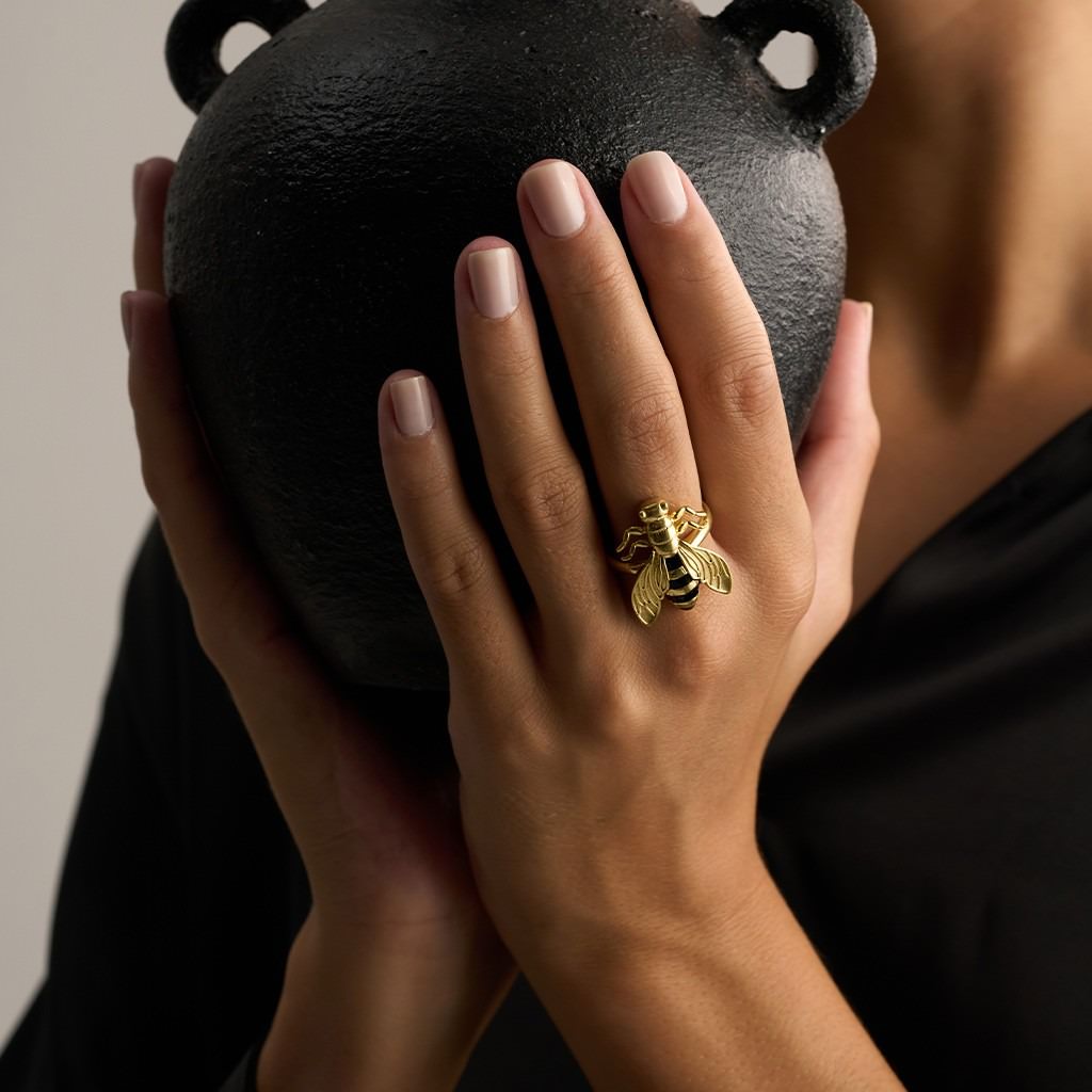 Single Bee Ring - Black