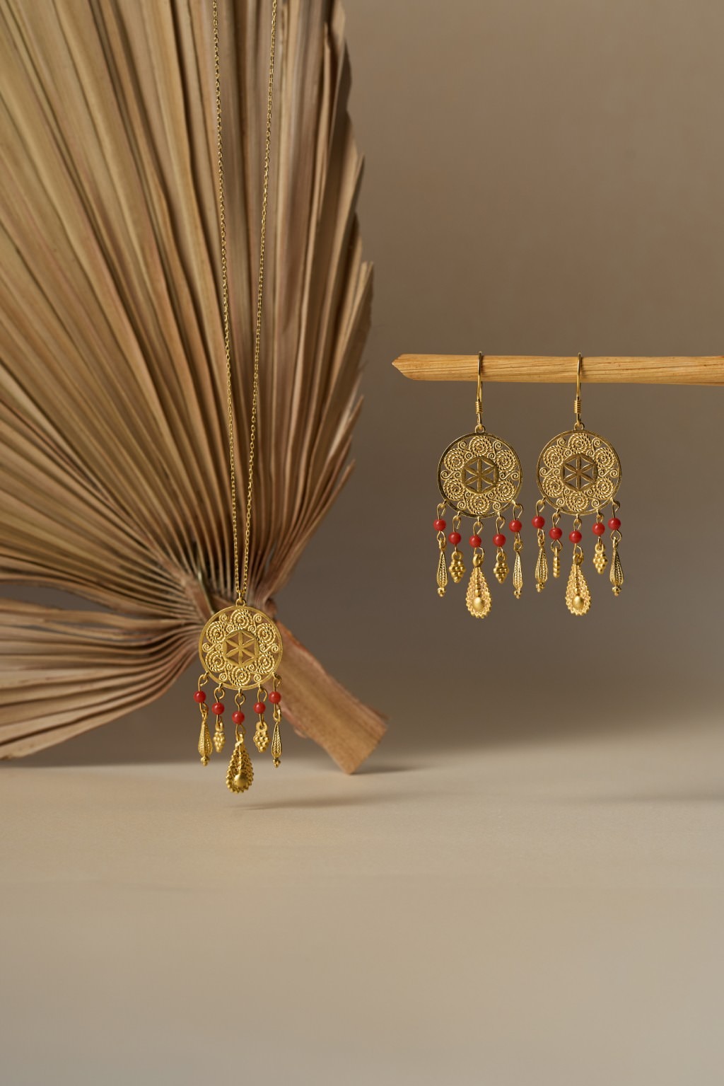 Orbis Earring - The Flower of Life (Coral)